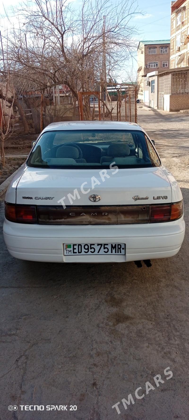 Toyota Camry 1993 - 60 000 TMT - Мары - img 2