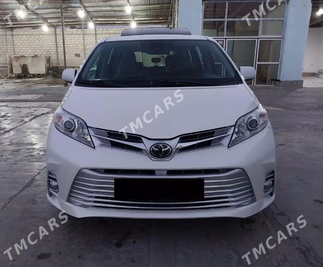 Toyota Sienna 2018 - 470 000 TMT - Aşgabat - img 2