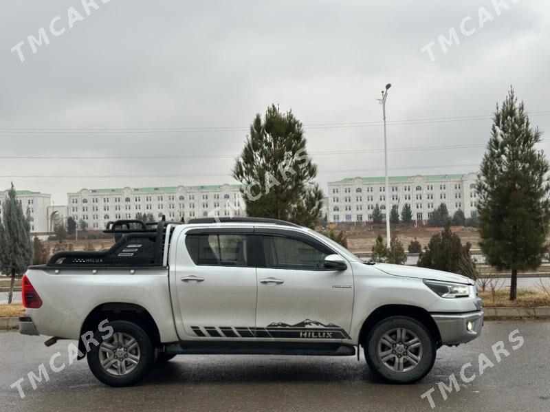 Toyota Hilux 2024 - 600 000 TMT - Aşgabat - img 2