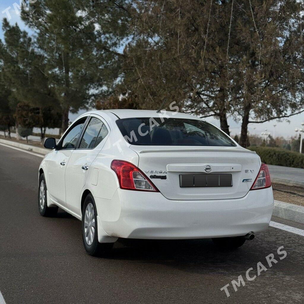 Nissan Versa 2012 - 95 000 TMT - Бахарден - img 4