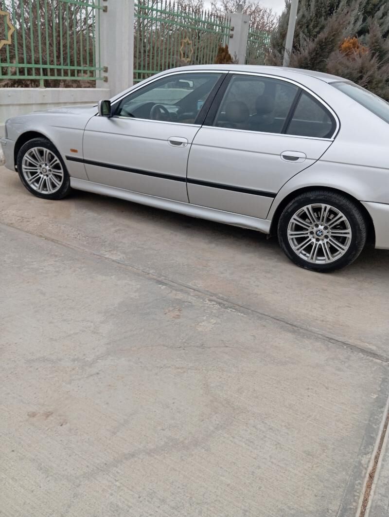 BMW E39 1998 - 85 000 TMT - Кёнеургенч - img 3