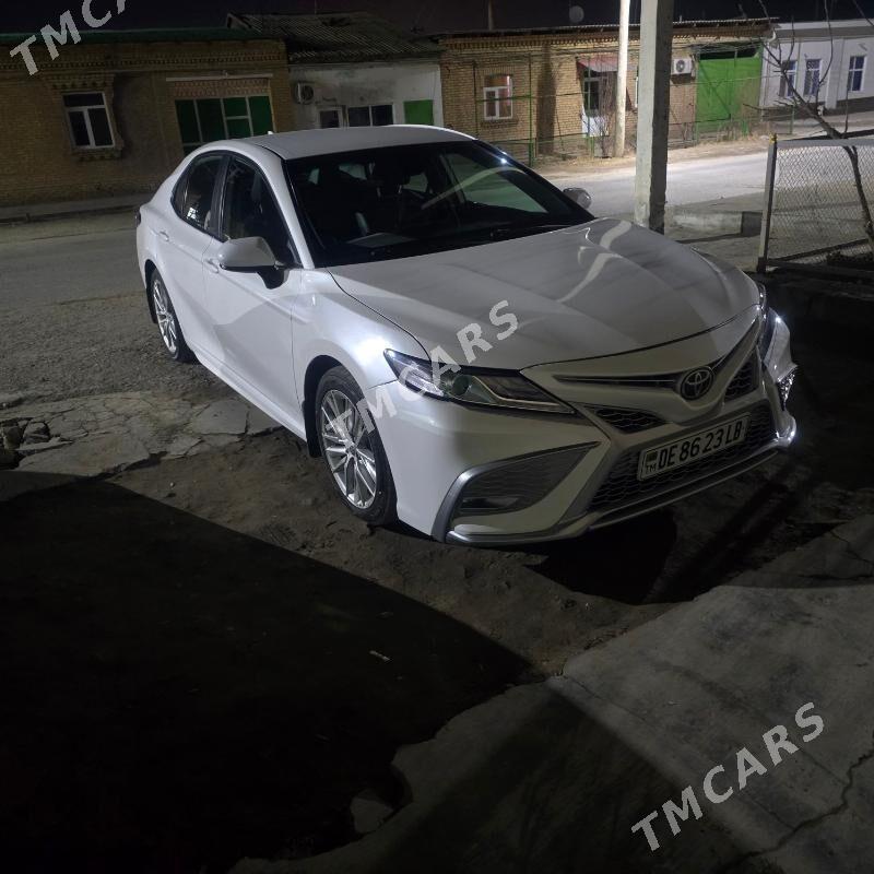 Toyota Camry 2022 - 355 000 TMT - Туркменабат - img 2