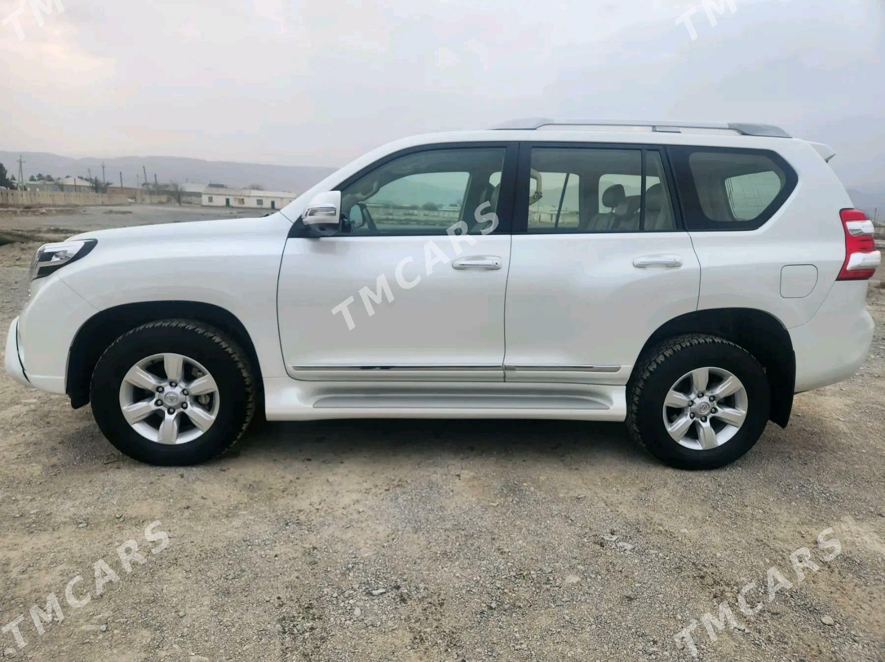 Toyota Land Cruiser Prado 2015 - 700 000 TMT - Bäherden - img 4