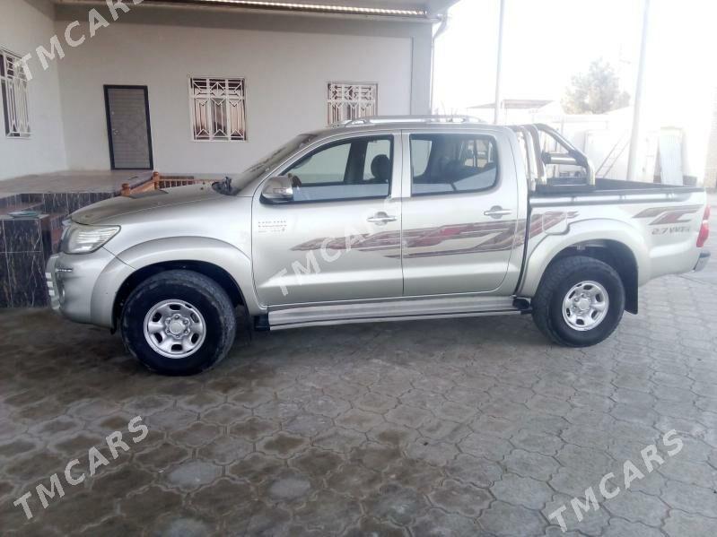 Toyota Hilux 2013 - 330 000 TMT - Mary - img 4