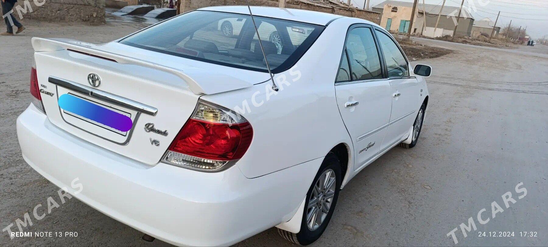 Toyota Camry 2005 - 153 000 TMT - Кака - img 2