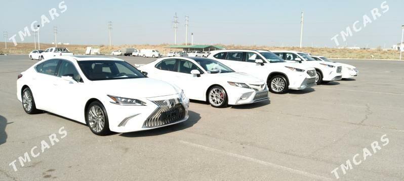 Toyota Camry 2022 - 365 000 TMT - Aşgabat - img 8