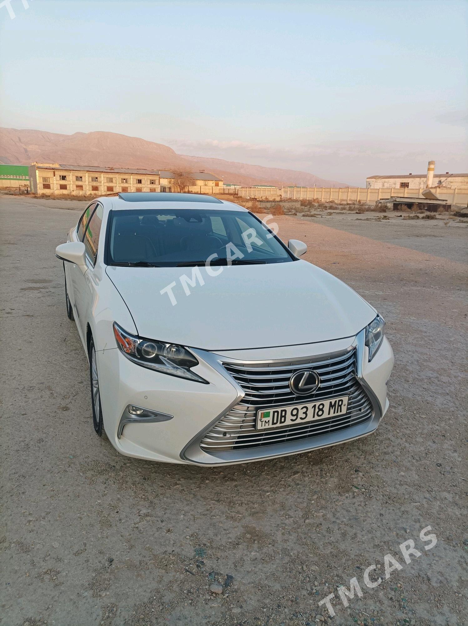 Lexus ES 350 2017 - 460 000 TMT - Балканабат - img 3