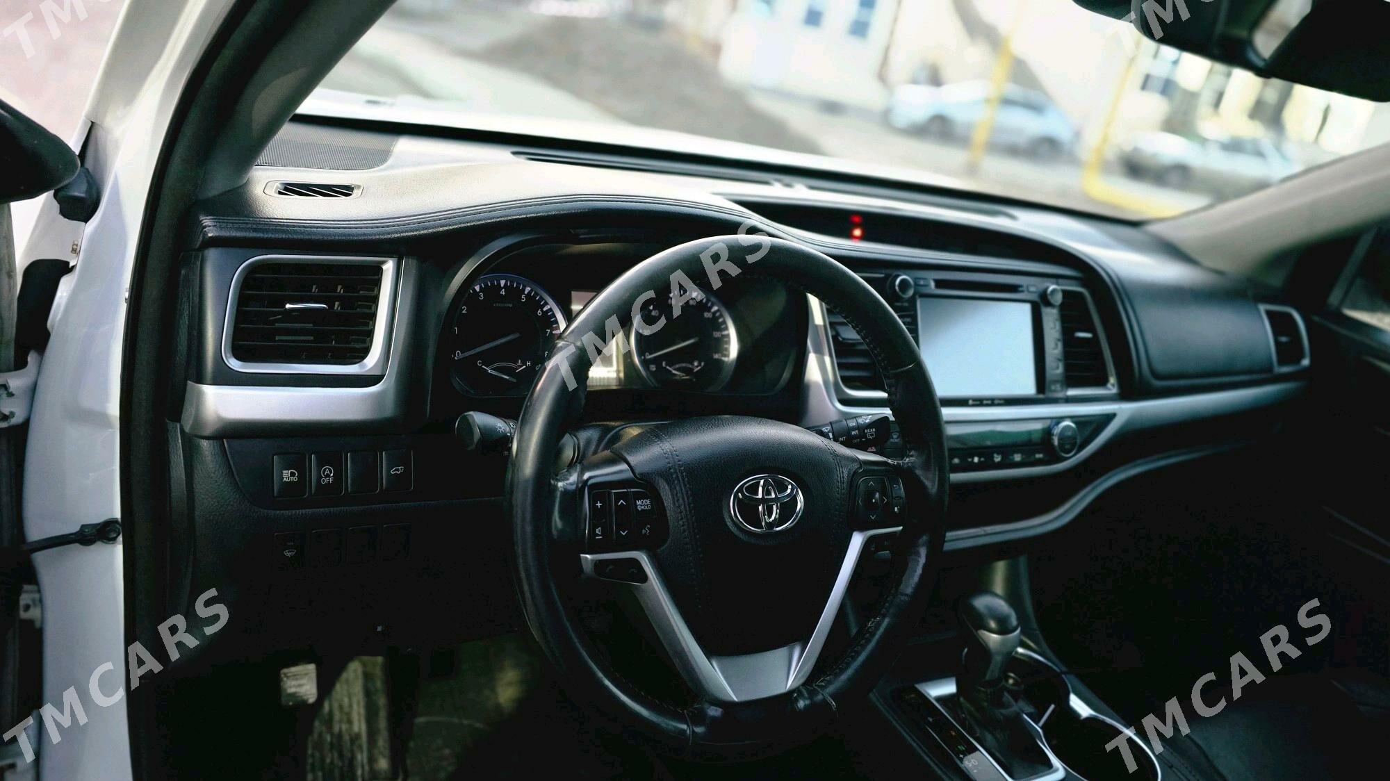 Toyota Highlander 2018 - 360 000 TMT - Türkmenabat - img 3