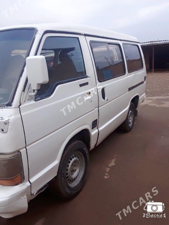 Toyota Hiace 1988 - 35 000 TMT - Tejen - img 3