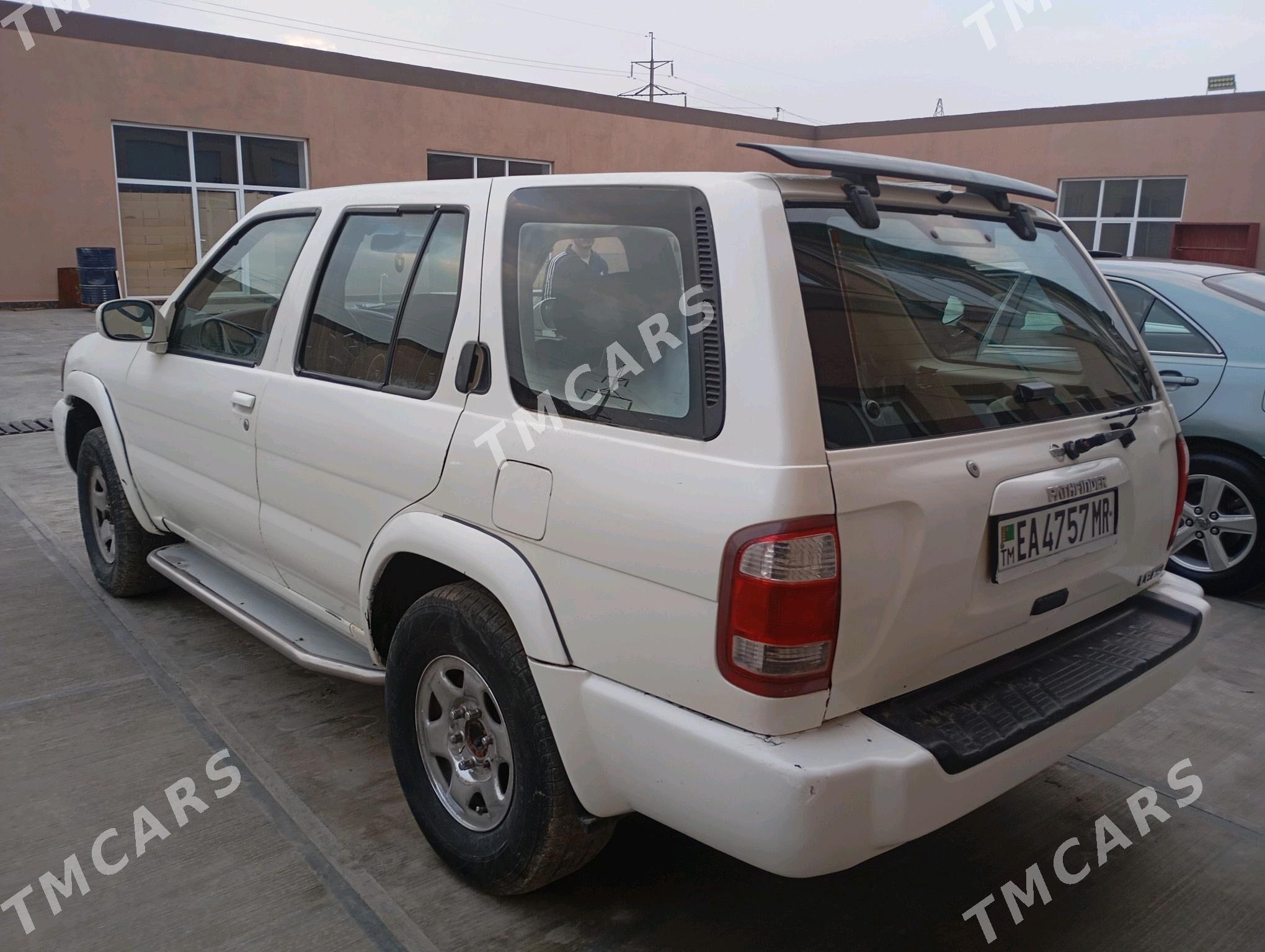 Nissan Pathfinder 1999 - 34 000 TMT - Mary - img 4