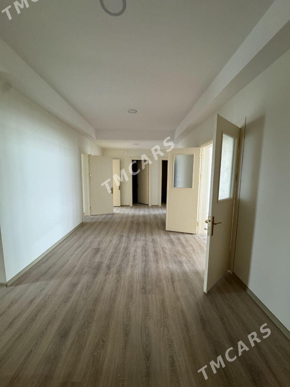 Anew Poluelitka 212 m² 5 kom - Ашхабад - img 2