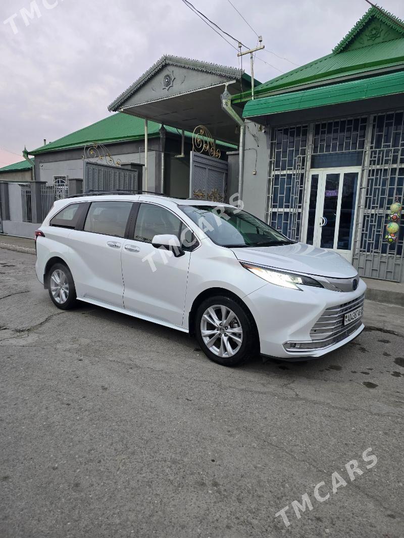 Toyota Sienna 2022 - 500 000 TMT - Бузмеин - img 2