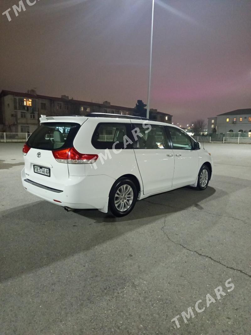 Toyota Sienna 2011 - 265 000 TMT - Köşi - img 3