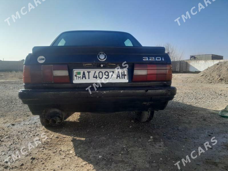 BMW 320 1991 - 18 000 TMT - Серахс - img 2