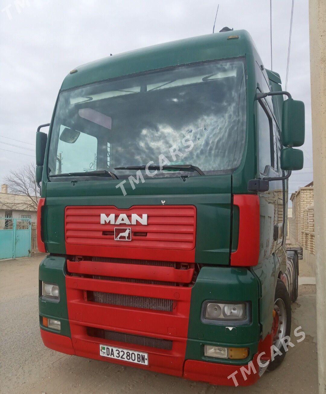 Man TGX 2002 - 450 000 TMT - Гумдаг - img 2