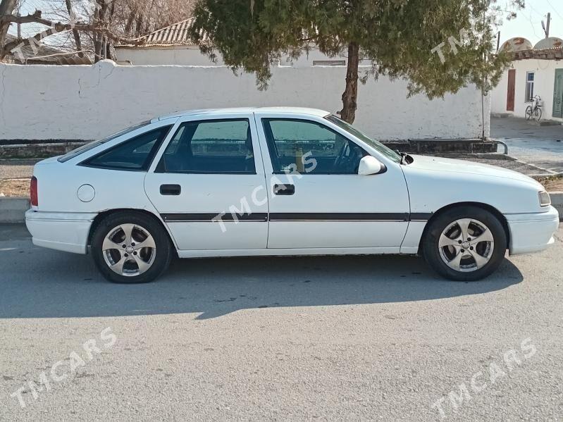 Opel Vectra 1994 - 35 000 TMT - Херрикгала - img 3