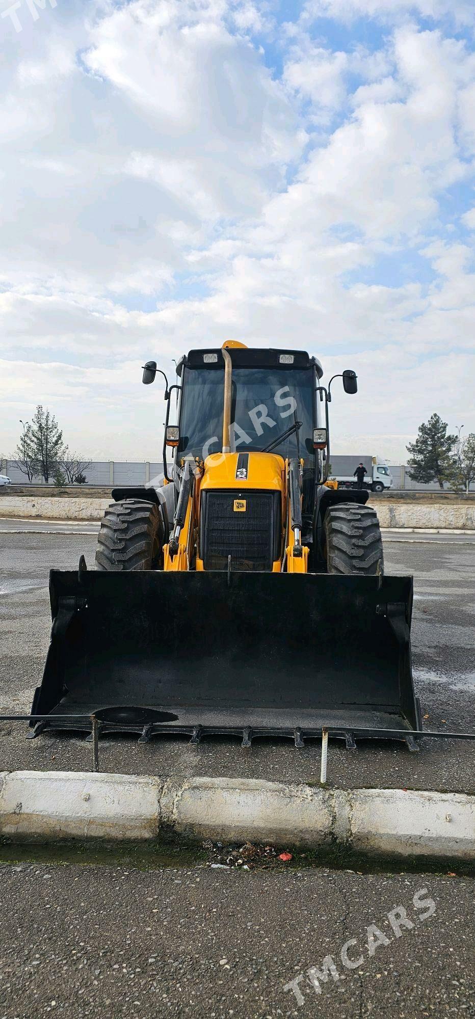 JCB 4CX ECO 2010 - 740 000 TMT - Aşgabat - img 5