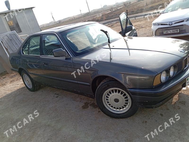 BMW 520 1991 - 52 000 TMT - Ёлётен - img 2