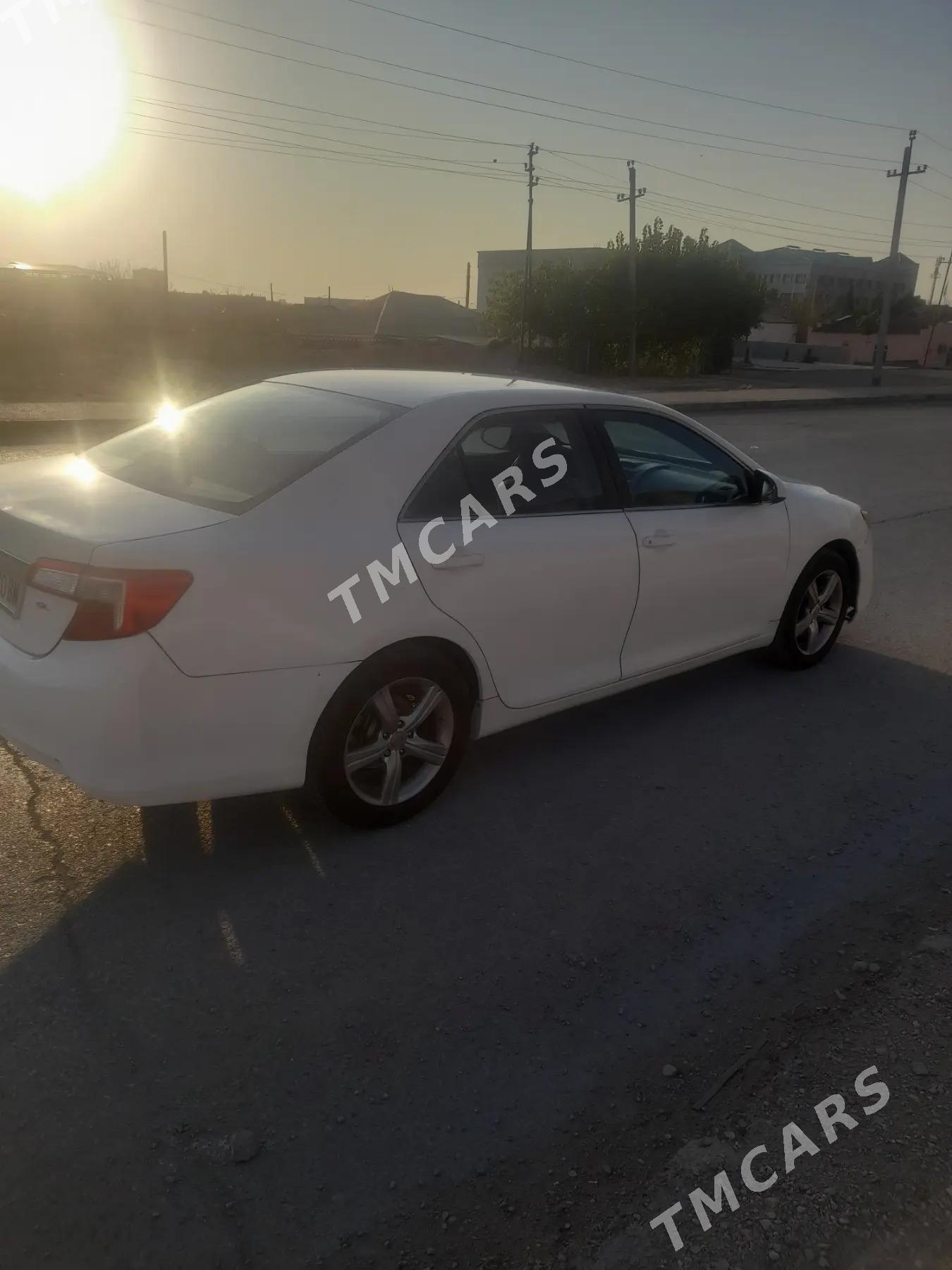 Toyota Camry 2012 - 160 000 TMT - Балканабат - img 3