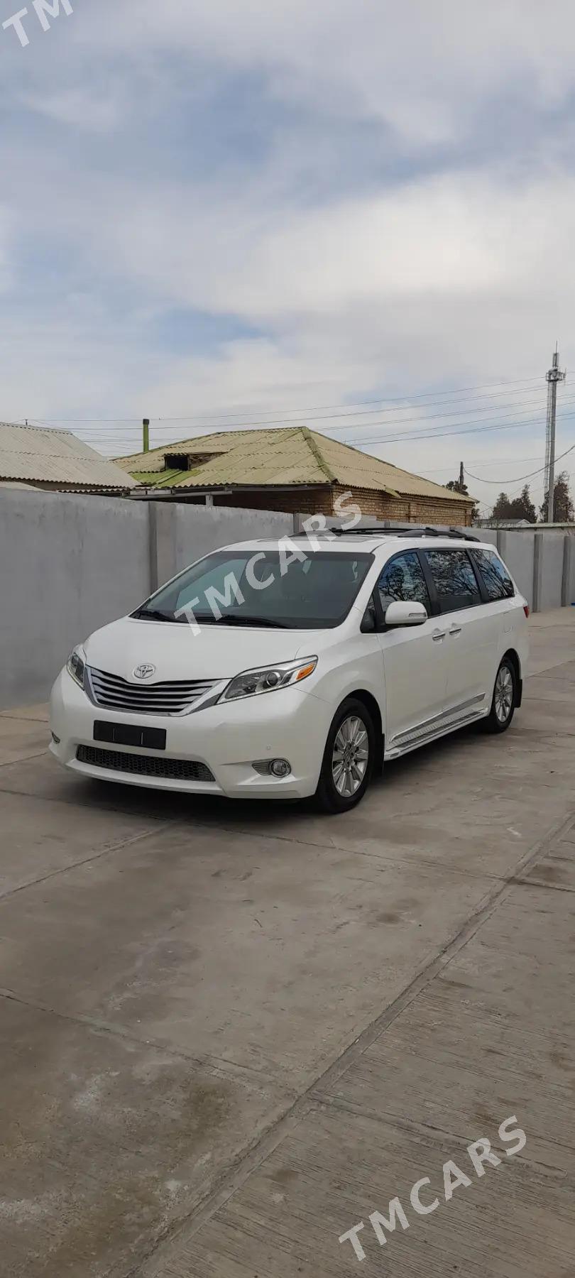 Toyota Sienna 2015 - 480 000 TMT - Ýalkym - img 4