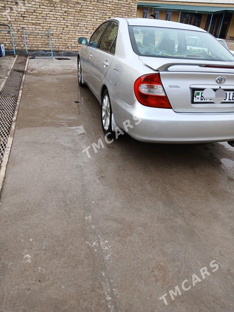 Toyota Camry 2002 - 125 000 TMT - Фарап - img 2