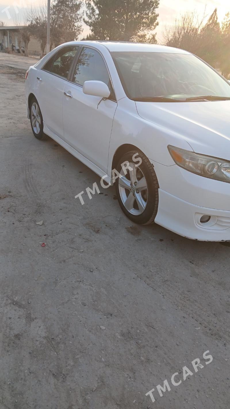 Toyota Camry 2011 - 180 000 TMT - Керки - img 2