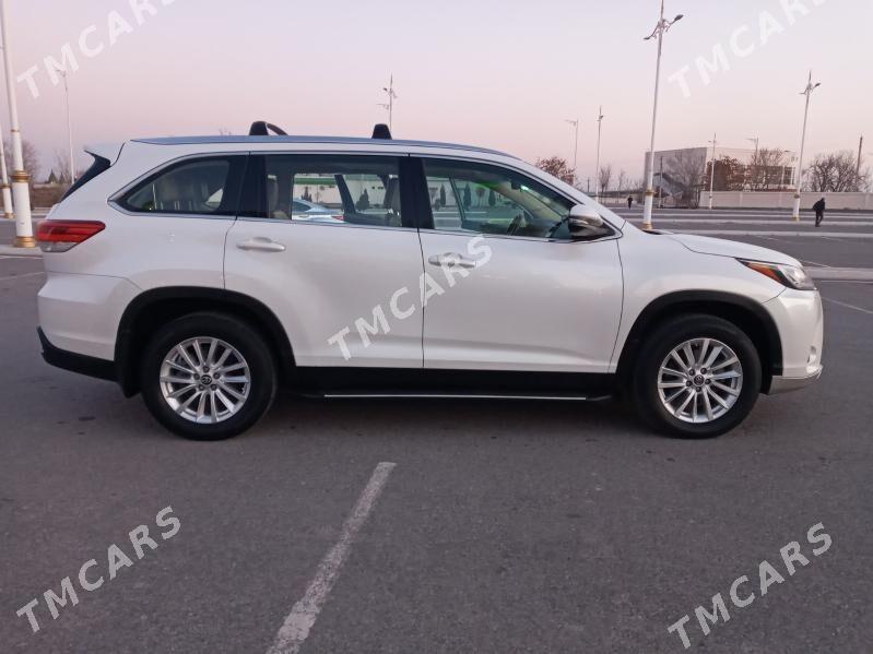 Toyota Highlander 2019 - 400 000 TMT - Чарджоу - img 8