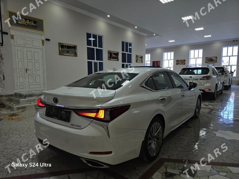 Lexus ES 350 2019 - 570 000 TMT - Дянев - img 3