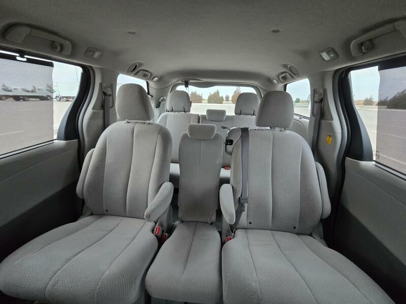 Toyota Sienna 2011 - 250 000 TMT - Ашхабад - img 4