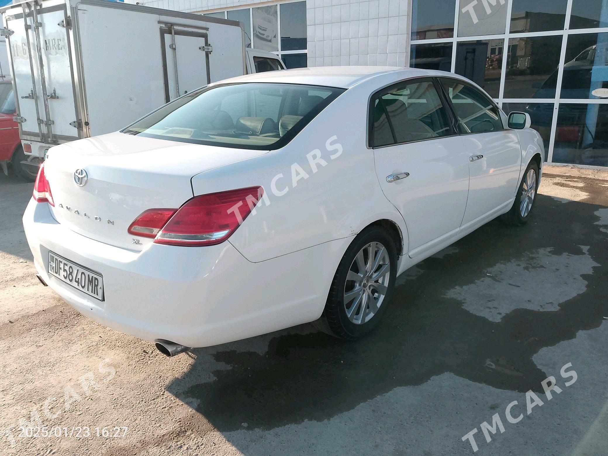 Toyota Avalon 2006 - 150 000 TMT - Мары - img 3