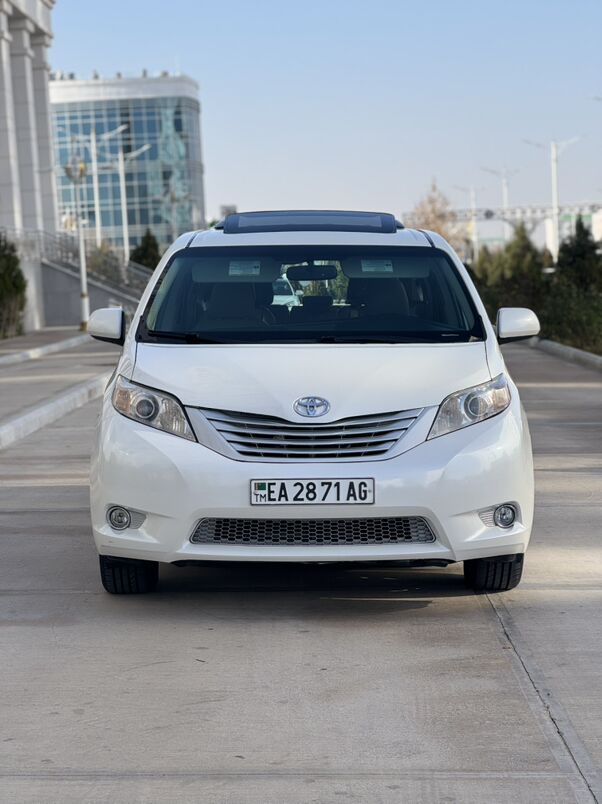 Toyota Sienna 2016 - 330 000 TMT - Aşgabat - img 2