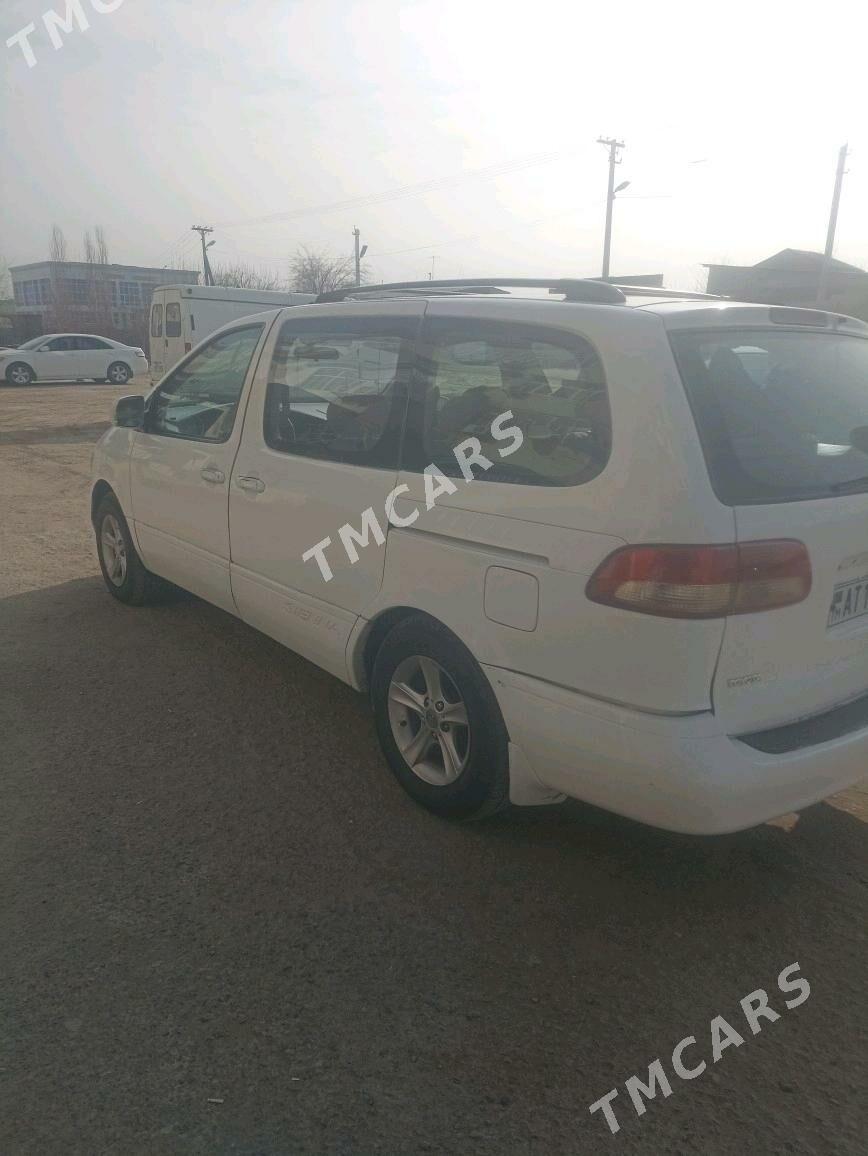 Toyota Sienna 2000 - 118 000 TMT - Türkmenabat - img 2