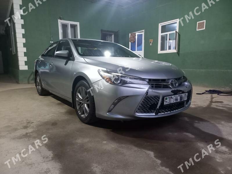 Toyota Camry Hybrid 2017 - 270 000 TMT - Çärjew - img 2