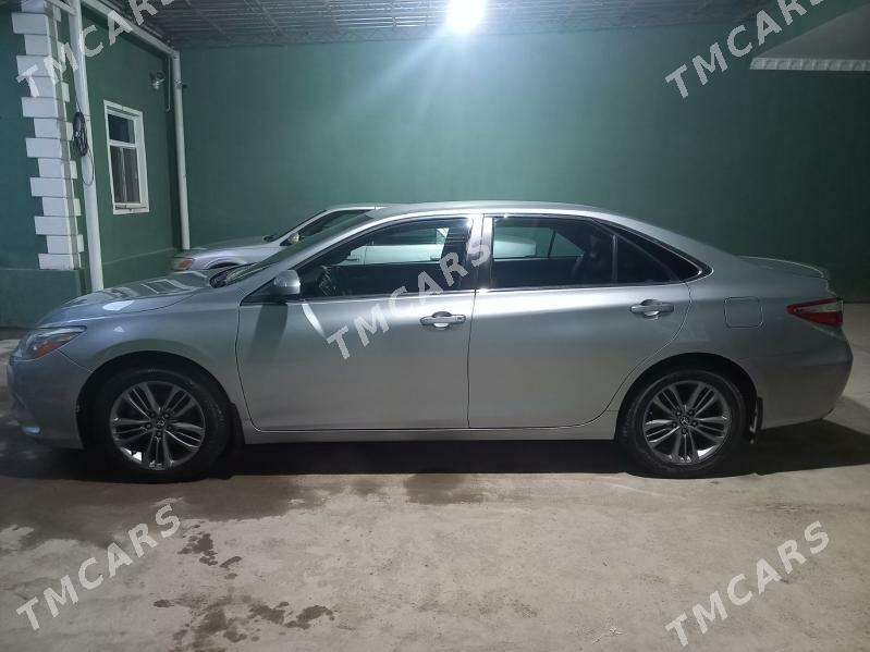 Toyota Camry Hybrid 2017 - 270 000 TMT - Çärjew - img 8