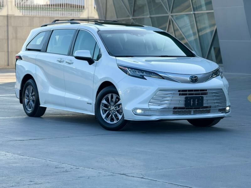 Toyota Sienna 2021 - 600 000 TMT - Ашхабад - img 2