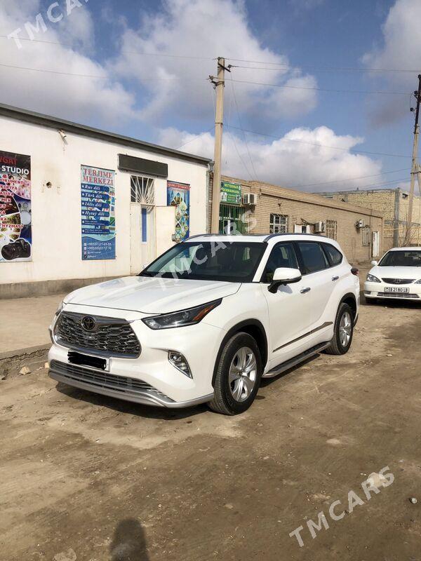 Toyota Highlander 2021 - 640 000 TMT - Гарабекевюл - img 8