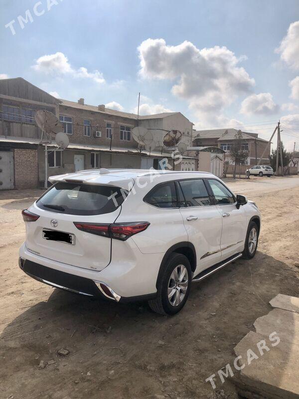 Toyota Highlander 2021 - 640 000 TMT - Гарабекевюл - img 9