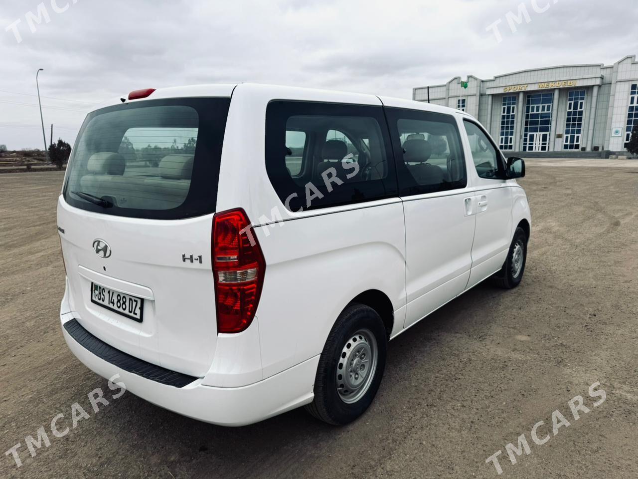 Hyundai H-1 2012 - 220 000 TMT - етр. Туркменбаши - img 6