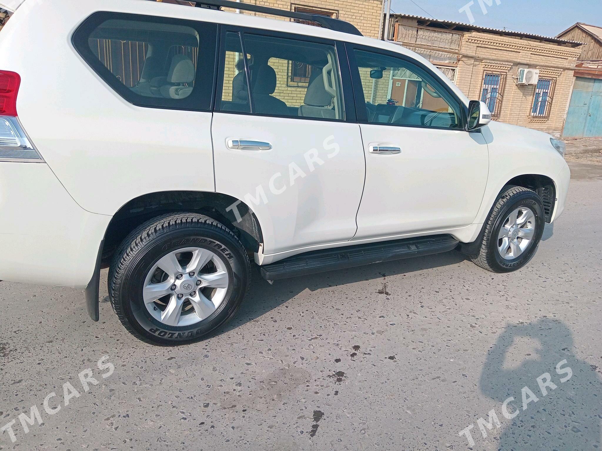 Toyota Land Cruiser Prado 2013 - 540 000 TMT - Туркменабат - img 4