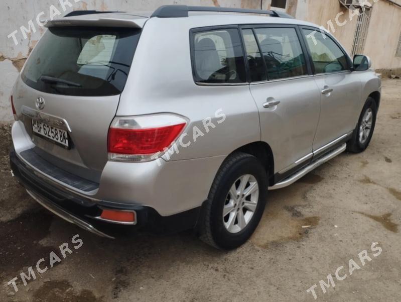 Toyota Highlander 2012 - 260 000 TMT - Türkmenbaşy - img 3