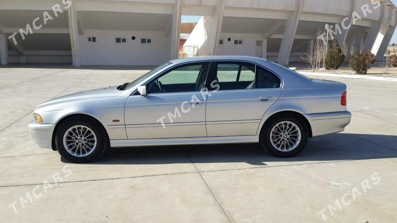 BMW 525 2001 - 130 000 TMT - Balkanabat - img 4