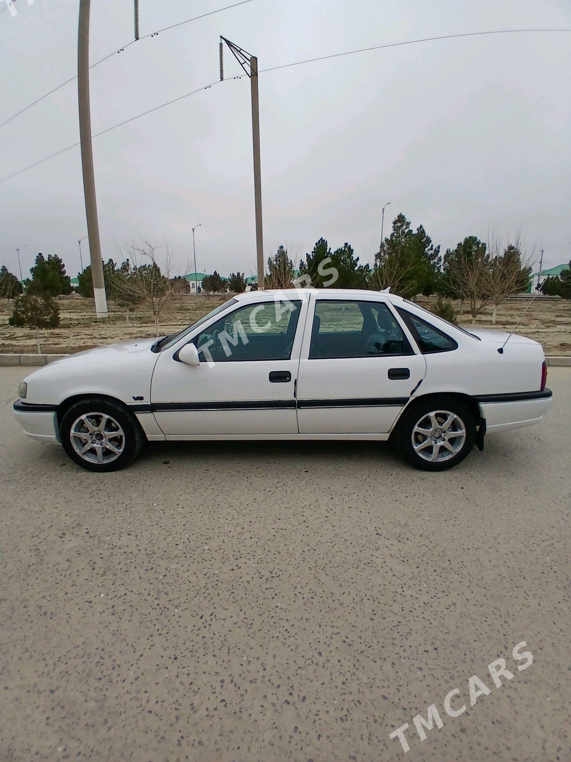 Opel Vectra 1995 - 45 000 TMT - Бахарден - img 6