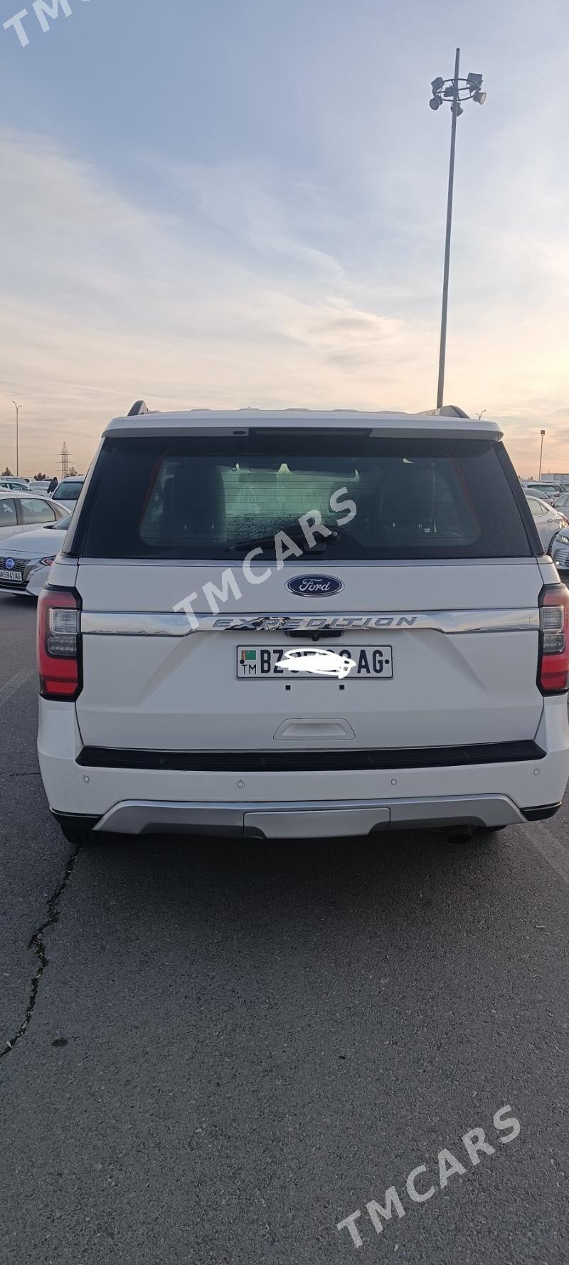 Ford Expedition 2018 - 490 000 TMT - Büzmeýin - img 3