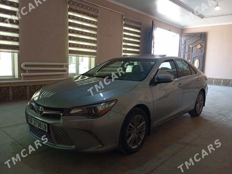 Toyota Camry 2017 - 276 000 TMT - Дянев - img 7