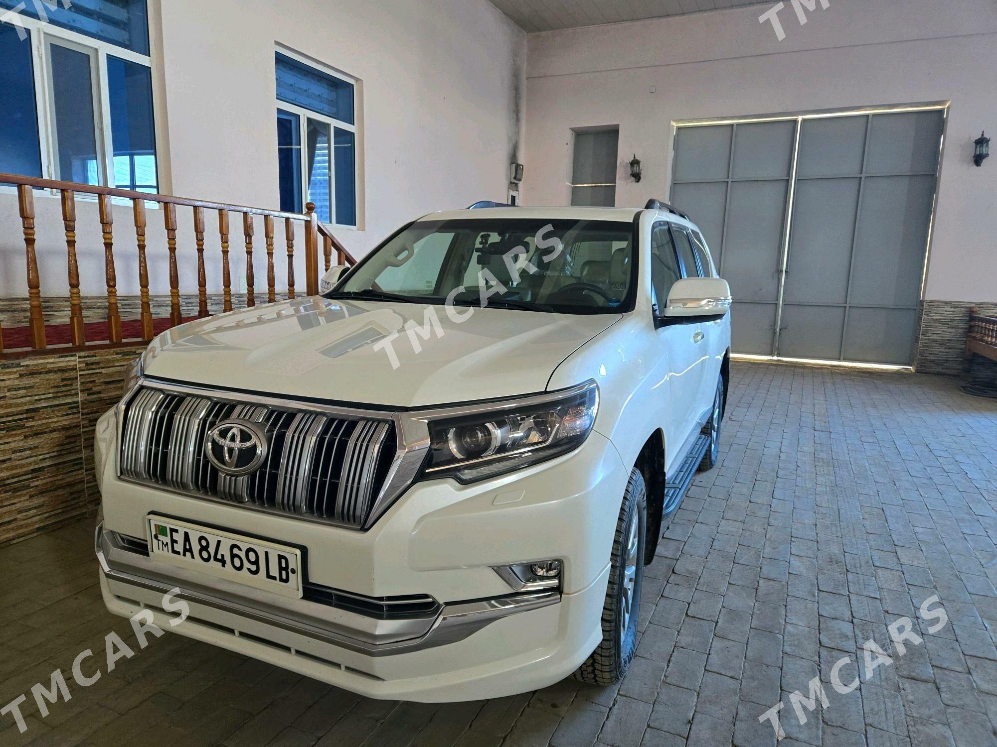 Toyota Land Cruiser Prado 2018 - 790 000 TMT - Халач - img 2