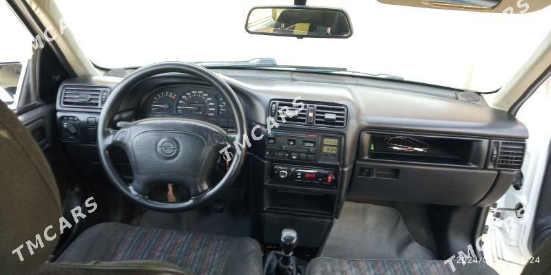 Opel Vectra 1994 - 45 000 TMT - Köneürgenç - img 4