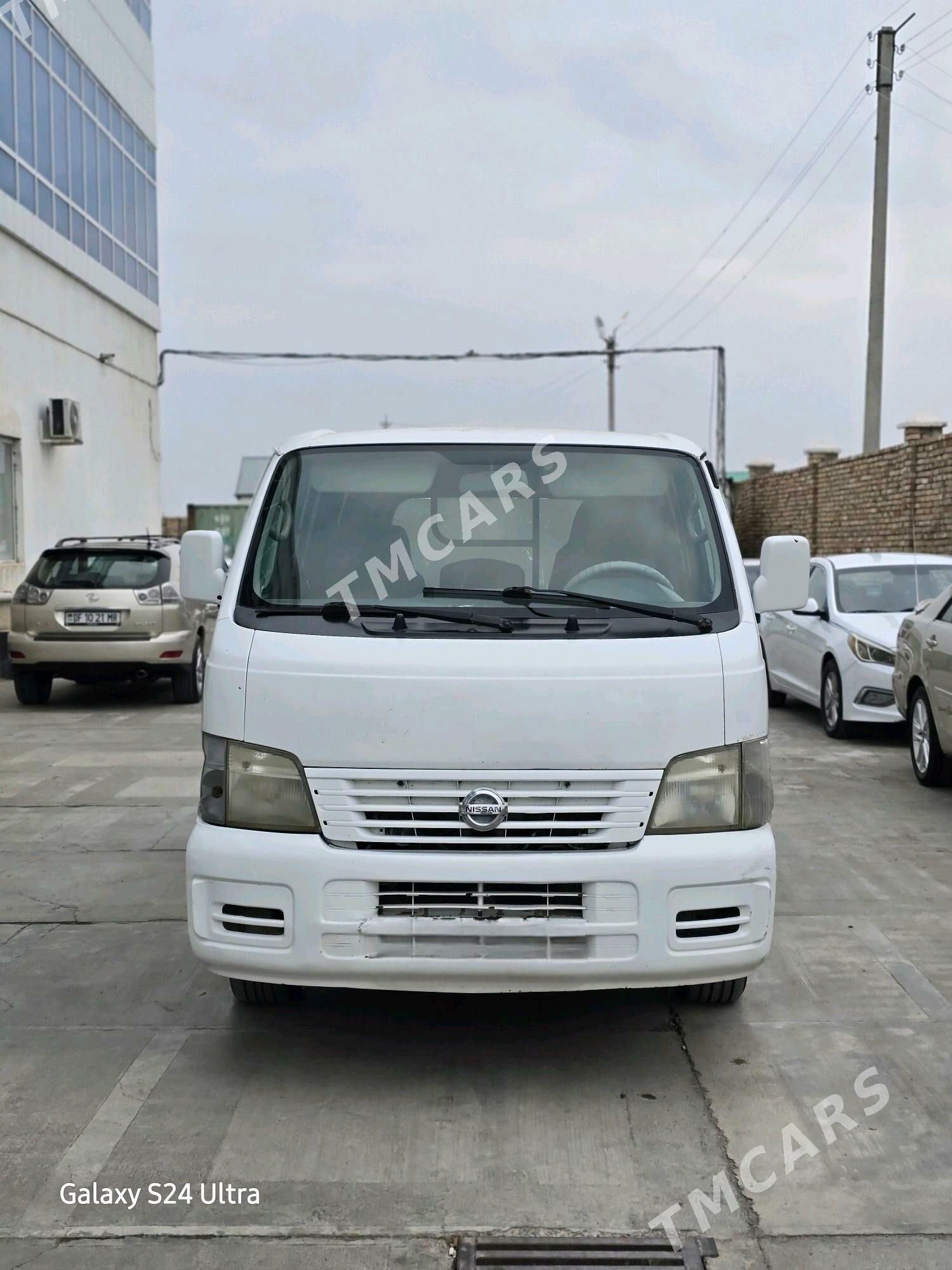 Nissan Urvan 2006 - 120 000 TMT - Мары - img 2