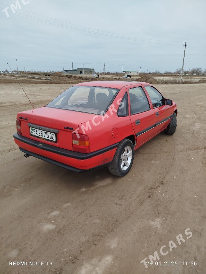 Opel Vectra 1990 - 38 000 TMT - Türkmenbaşy etr. - img 2