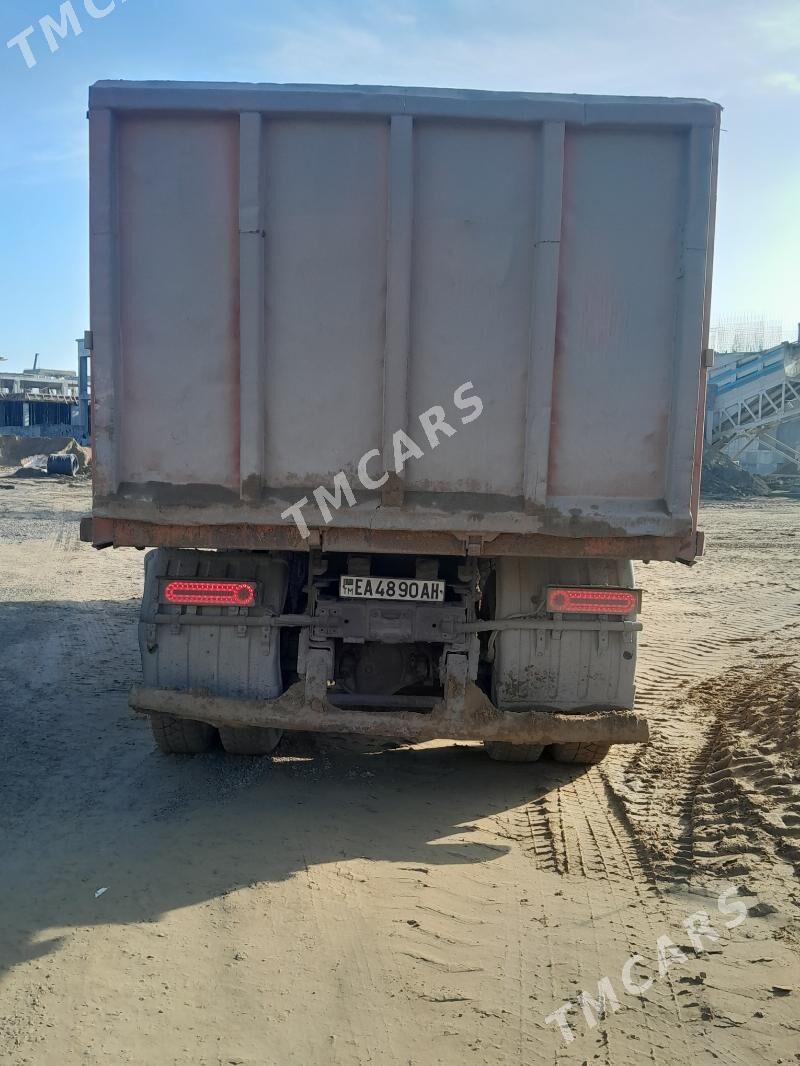 Kamaz 6520 2012 - 350 000 TMT - Arkadag - img 3