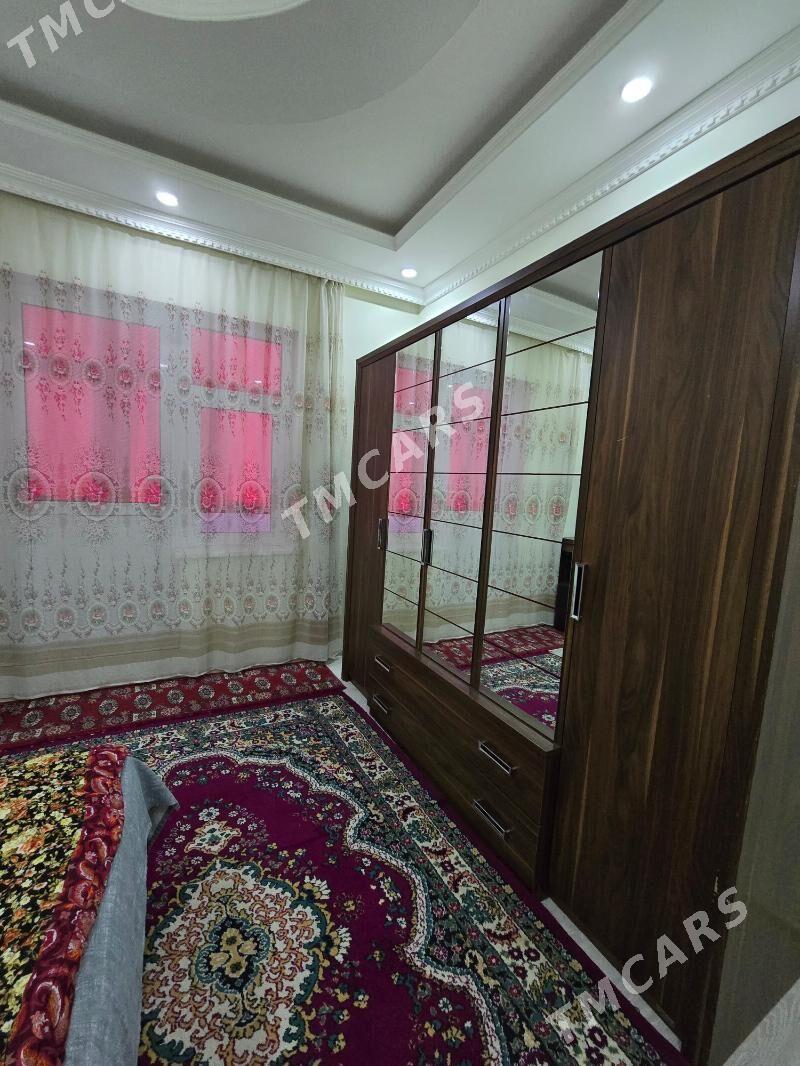 Продажа Мир 1 4 комнаты 3эт - Aşgabat - img 3